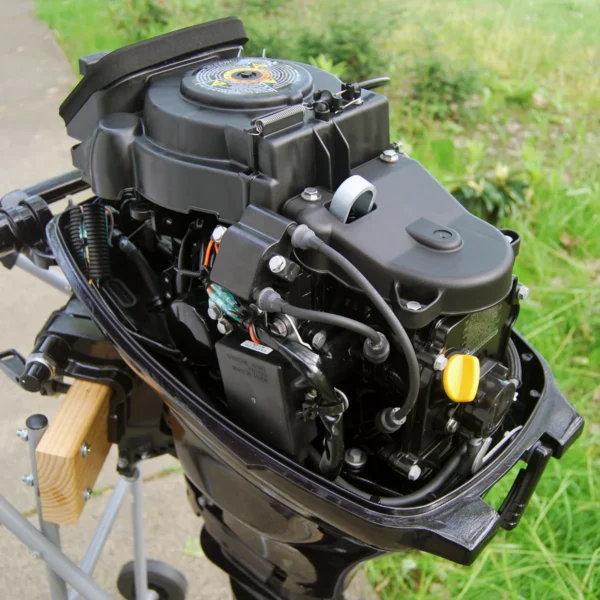 2025 Tohatsu 15 HP MFS15ES Outboard - Image 4