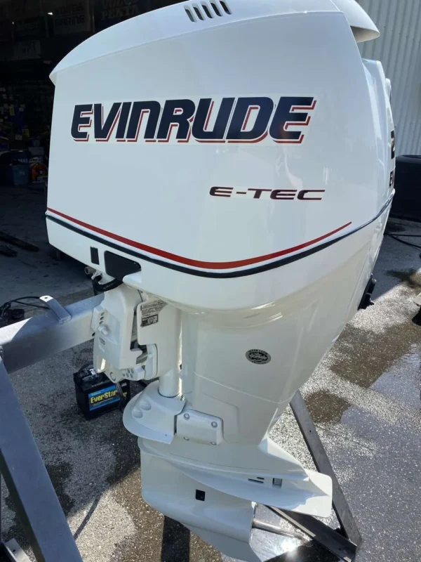 Evinrude C200WXP 200 HP Outboard Motors - Image 2